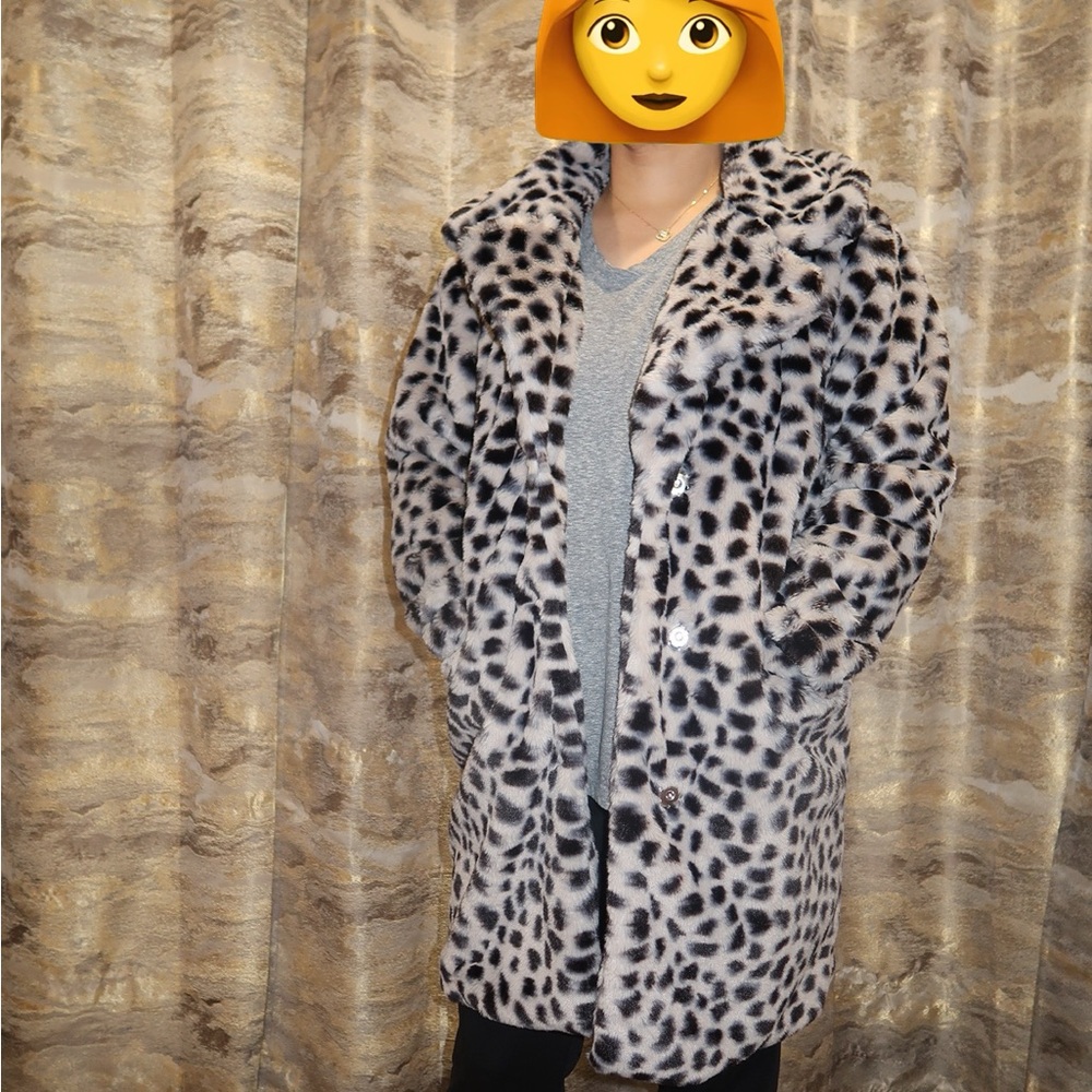 Womens C&C California Black and White Teddy Jacket size M